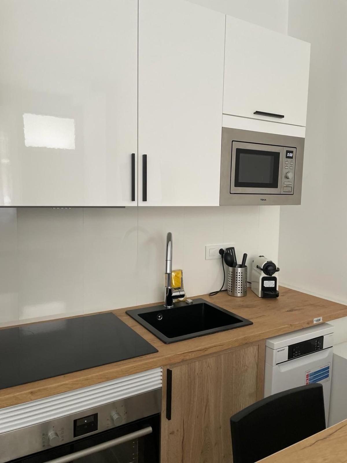 Exyca Metropolitano Apartment Madrid Luaran gambar